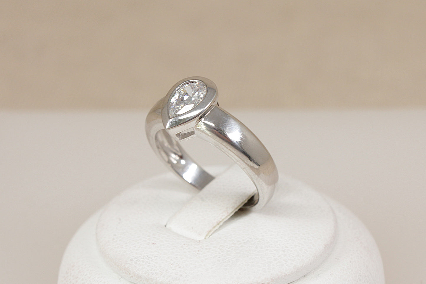 Pretty Sterling Silver White Crystal Ring