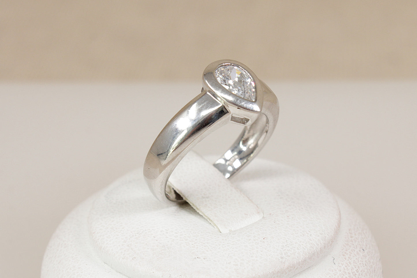 Pretty Sterling Silver White Crystal Ring