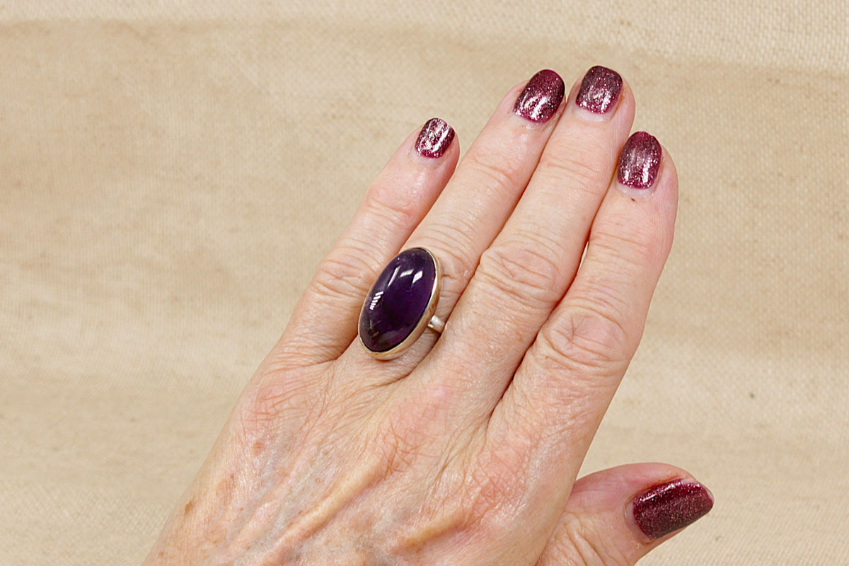 Stunning Sterling Silver Amethyst Cabochon Statement Ring