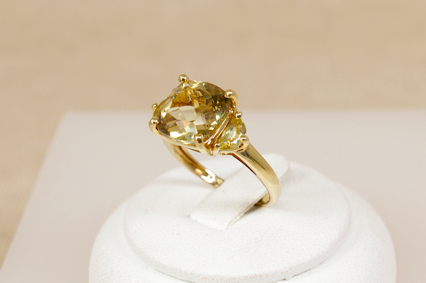 Striking 9ct Gold Lemon Citrine Statement Ring