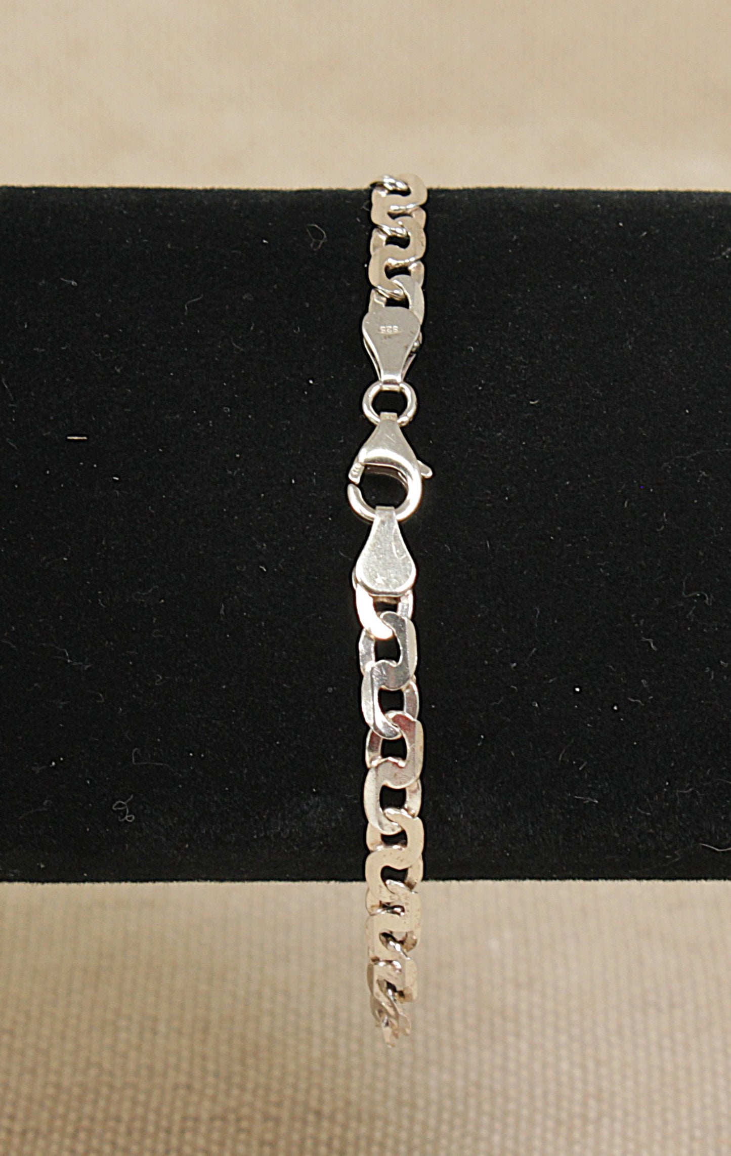 Stylish Sterling Silver Flat Curb Link Bracelet – 7½ Inches