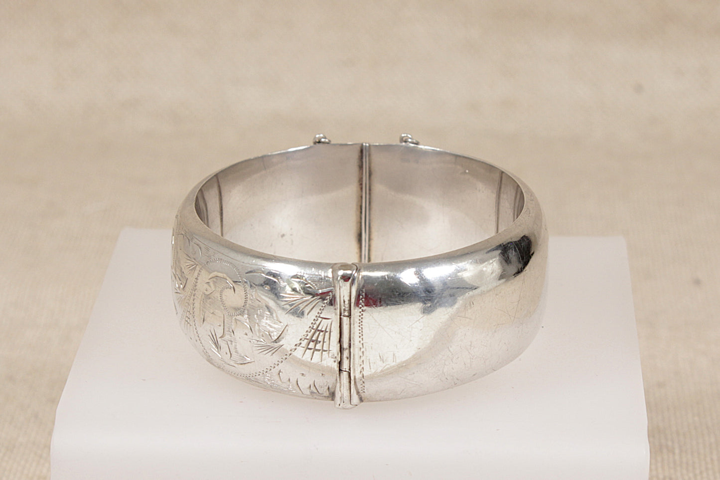 Stunning Vintage Sterling Silver Hinged Cuff Bangle Bracelet - 7"