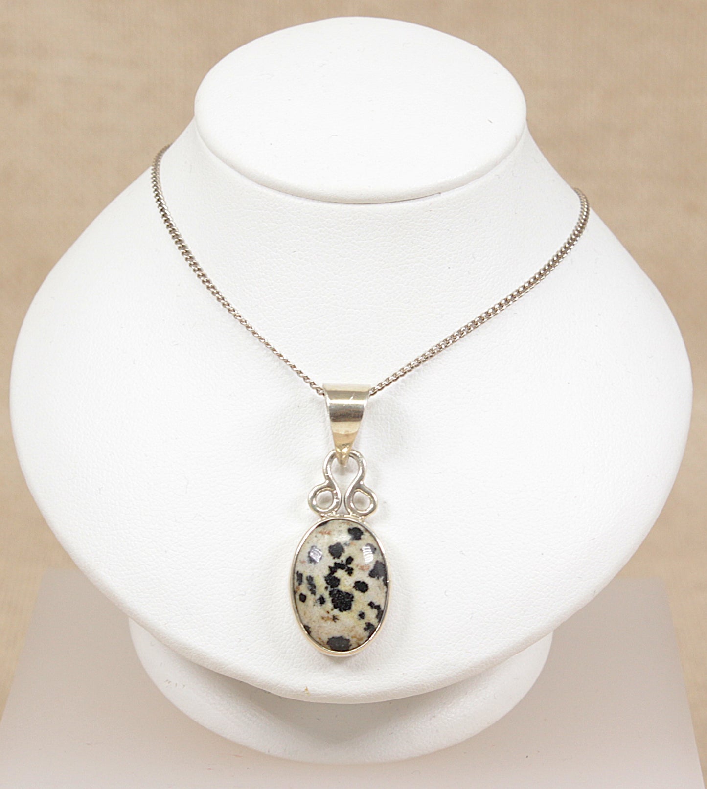 Pretty Vintage Sterling Silver Leopard Spotted Jasper Pendant Necklace