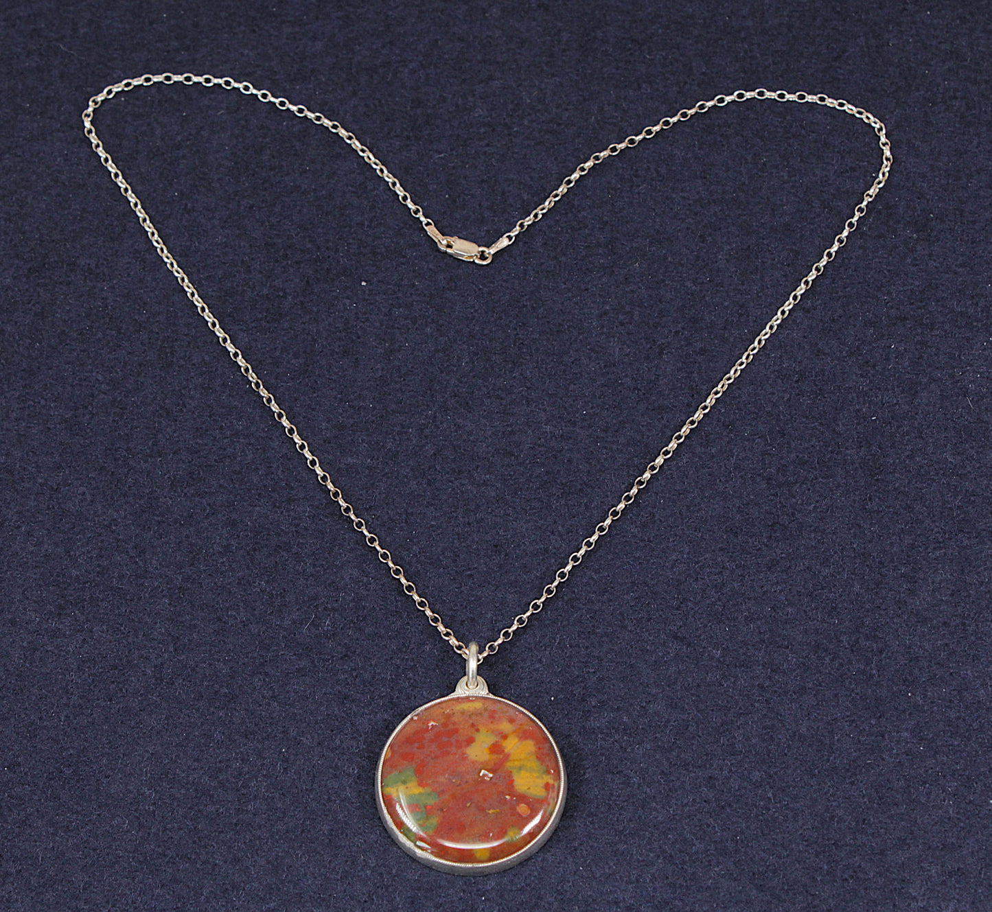 Beautiful Sterling Silver Agate Pendant Necklace