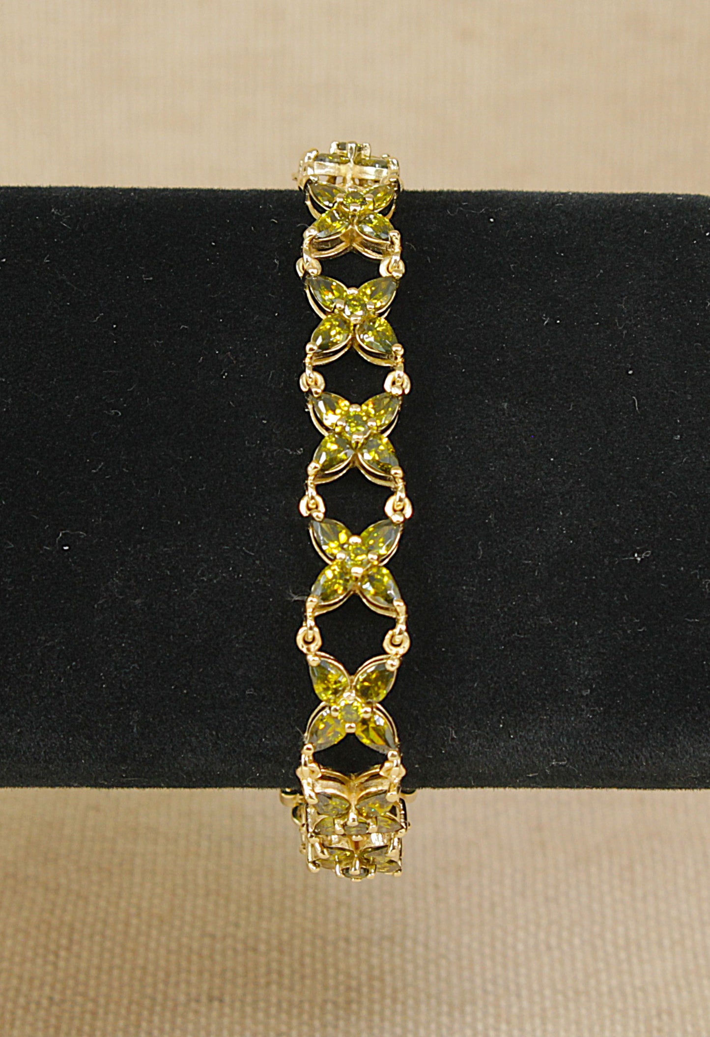 Exceptional Sterling Silver Gilt & Peridot-Coloured Crystal Floral Bracelet