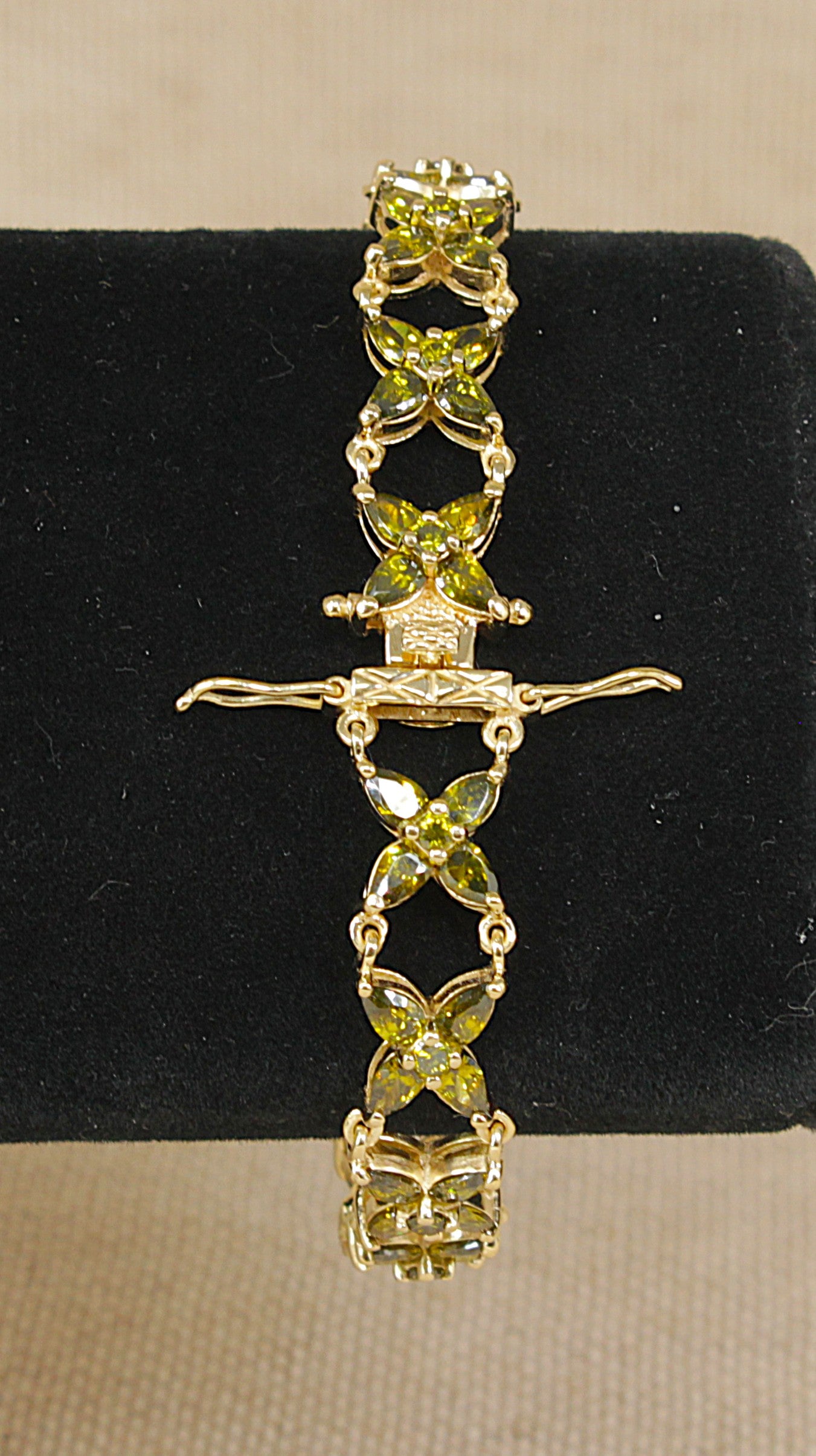 Exceptional Sterling Silver Gilt & Peridot-Coloured Crystal Floral Bracelet