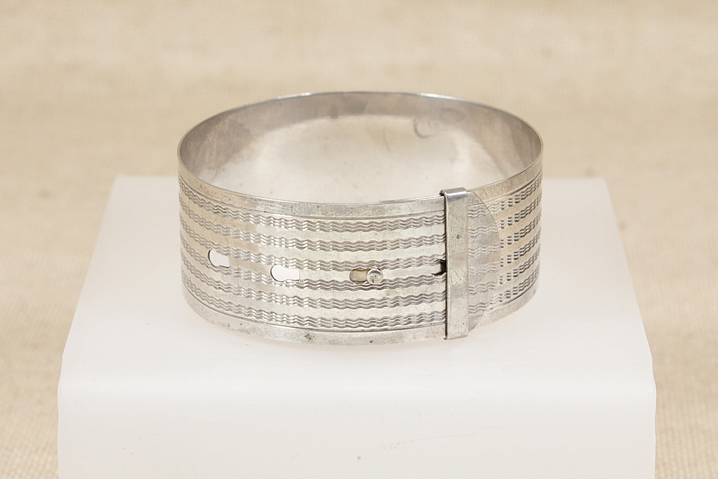 Vintage Sterling Silver Buckle Cuff Bangle Bracelet – Circa 1920s