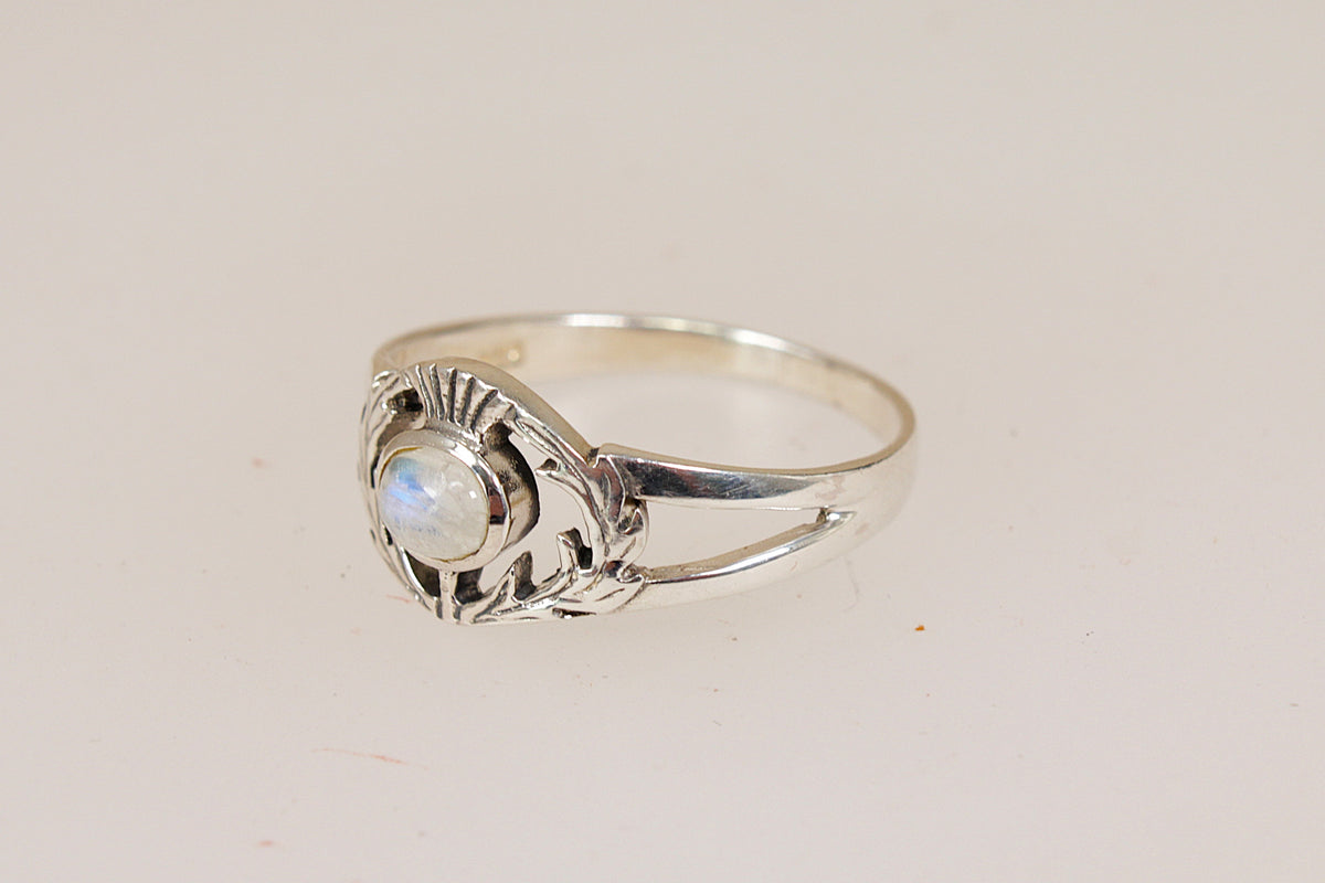 Finely Made Scottish Design Sterling Silver Moonstone Solitaire Ring