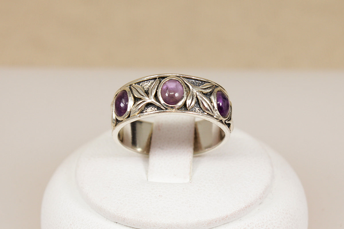 Stylish Sterling Silver Amethyst Studio Art Nouveau Style Band Ring