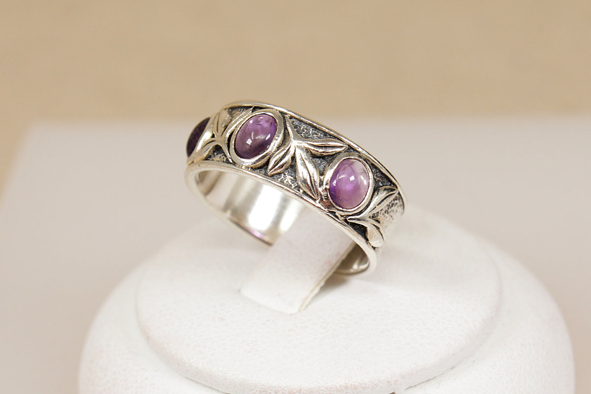 Stylish Sterling Silver Amethyst Studio Art Nouveau Style Band Ring