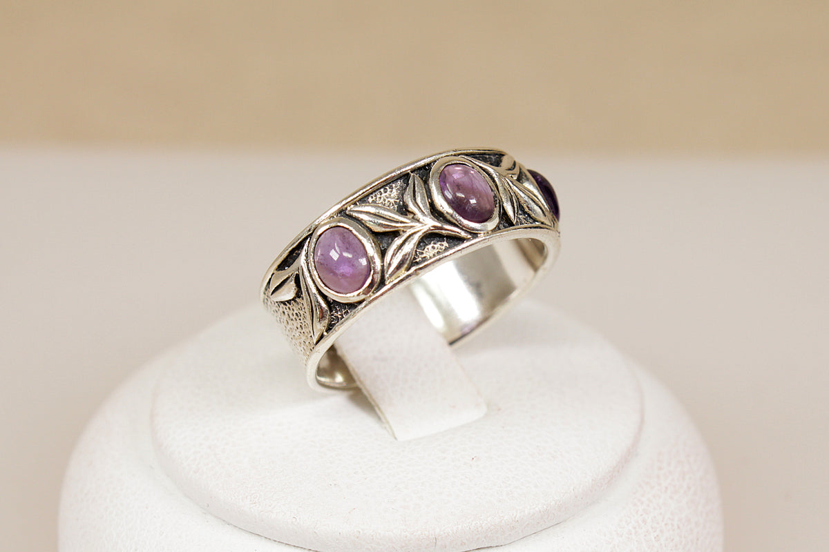 Stylish Sterling Silver Amethyst Studio Art Nouveau Style Band Ring