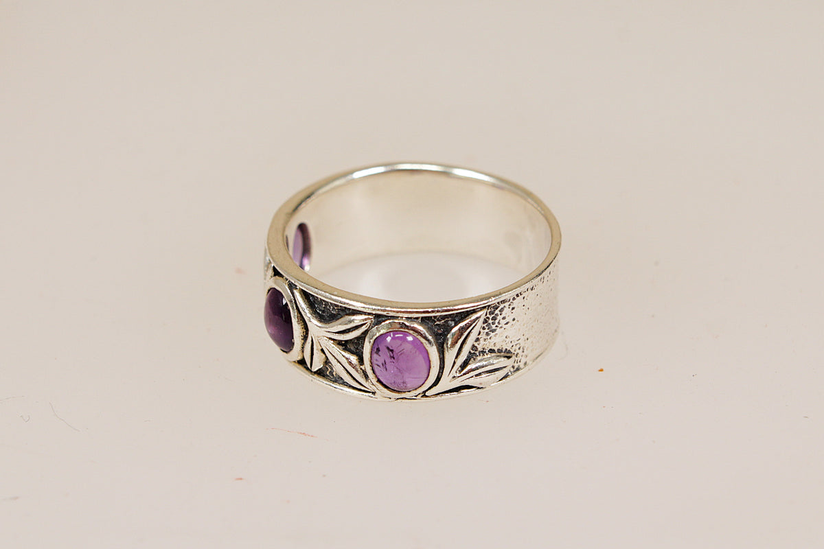 Stylish Sterling Silver Amethyst Studio Art Nouveau Style Band Ring