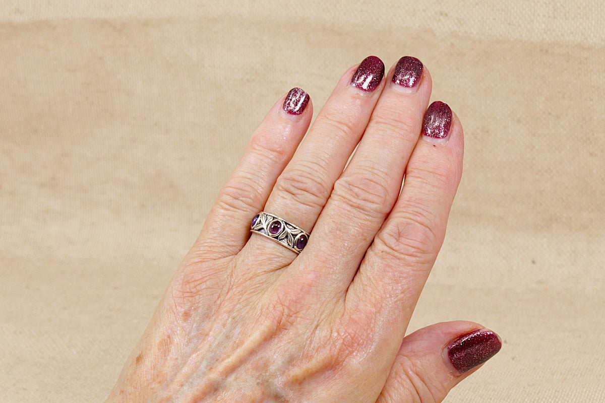 Stylish Sterling Silver Amethyst Studio Art Nouveau Style Band Ring