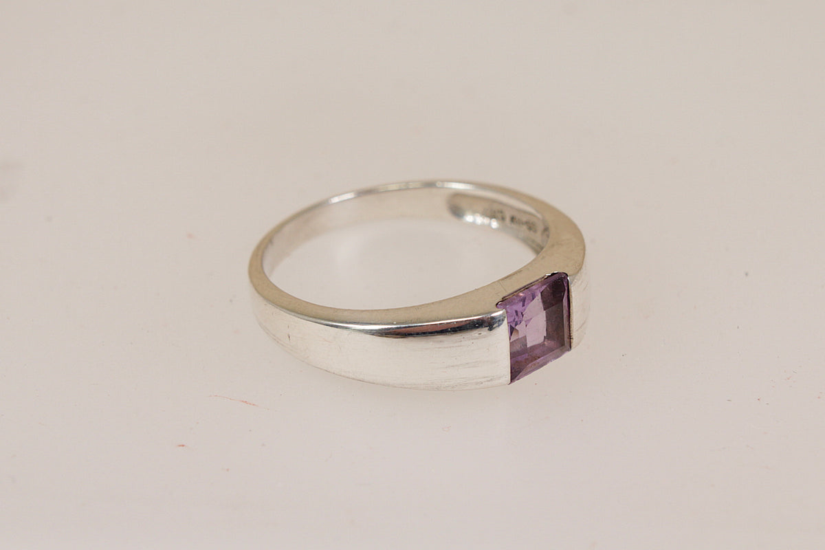 Stylish Kit Heath Sterling Silver Amethyst Geometric Ring
