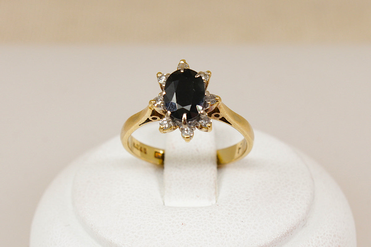 Classic 18ct Gold Midnight Blue Sapphire & Diamond ‘Diana’ Style Ring