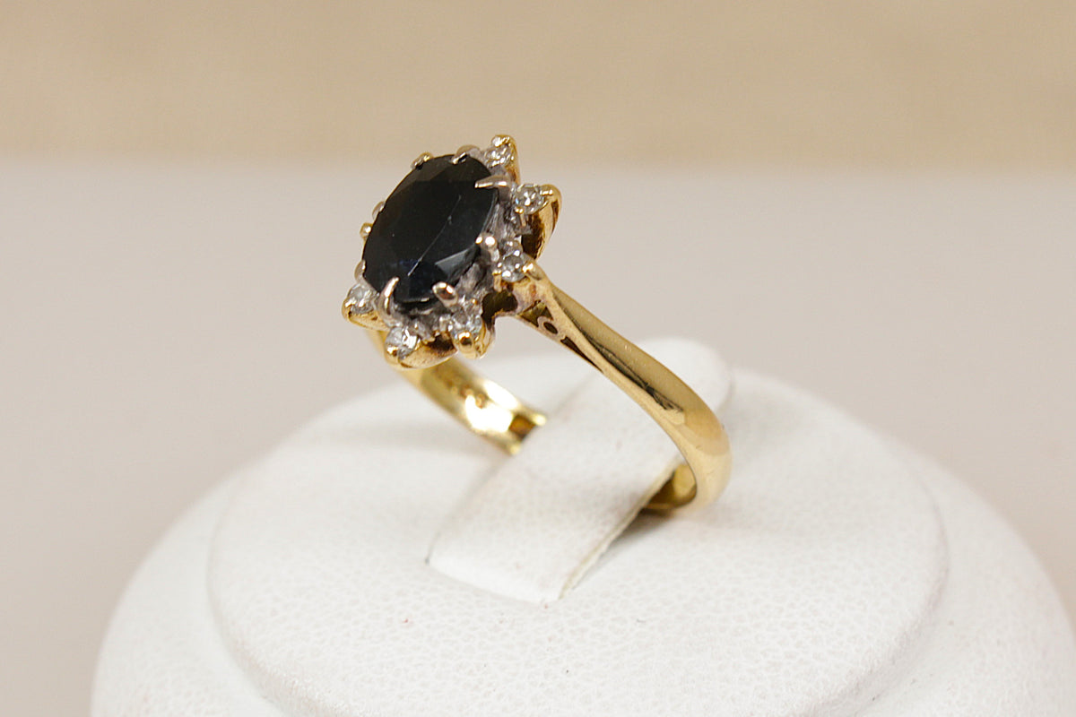 Classic 18ct Gold Midnight Blue Sapphire & Diamond ‘Diana’ Style Ring