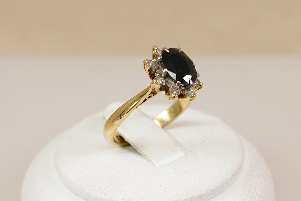 Classic 18ct Gold Midnight Blue Sapphire & Diamond ‘Diana’ Style Ring