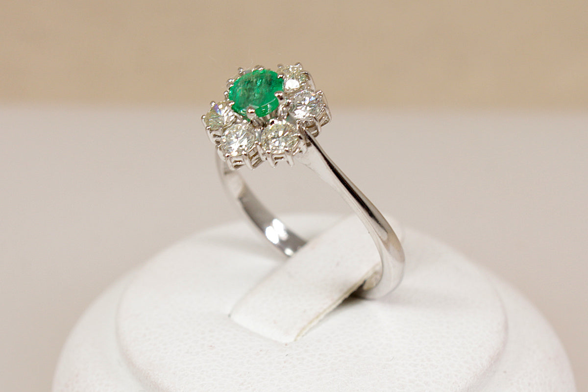Exceptional 18ct White Gold Emerald & Diamond Cluster Ring