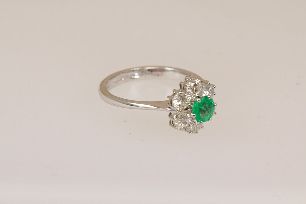 Exceptional 18ct White Gold Emerald & Diamond Cluster Ring