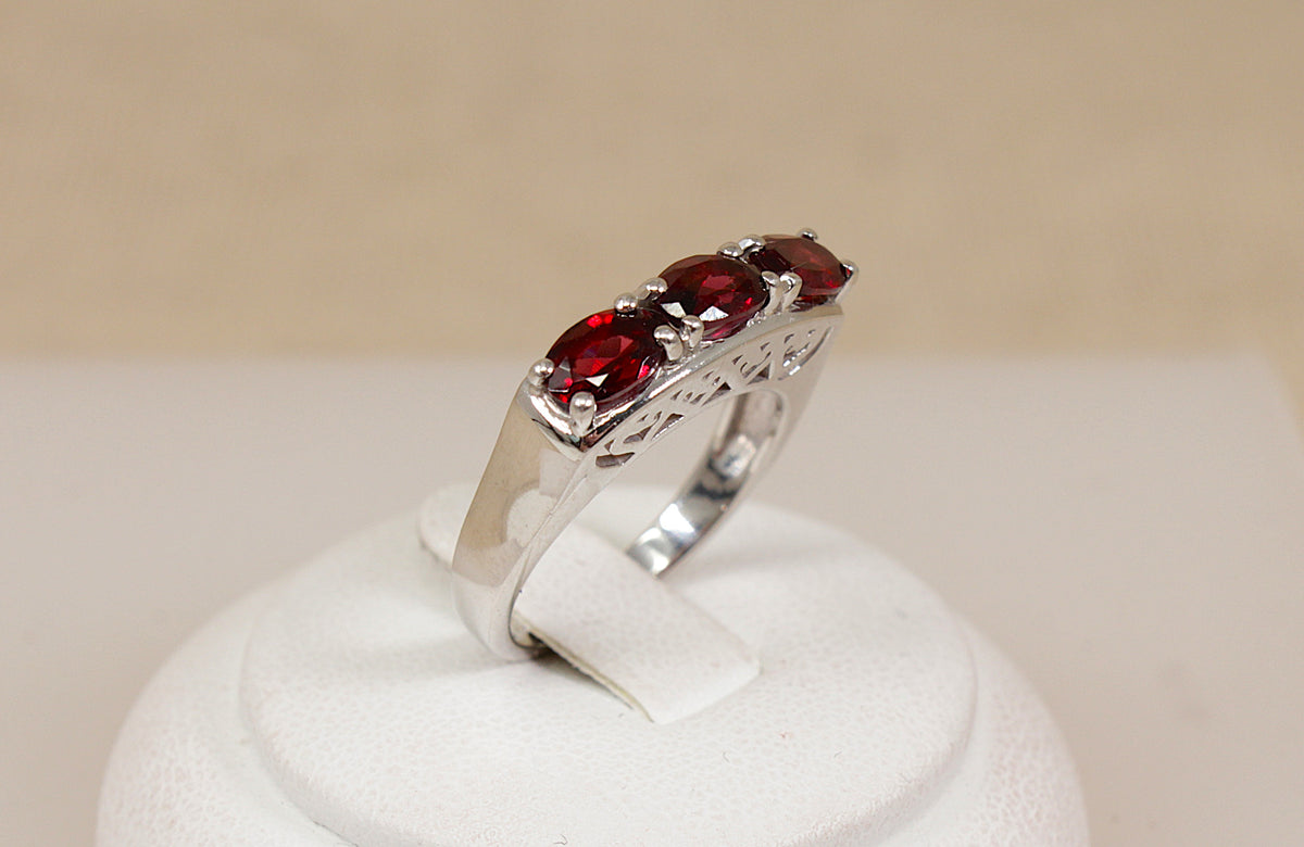 Stylish Sterling Silver Garnet Trilogy Ring