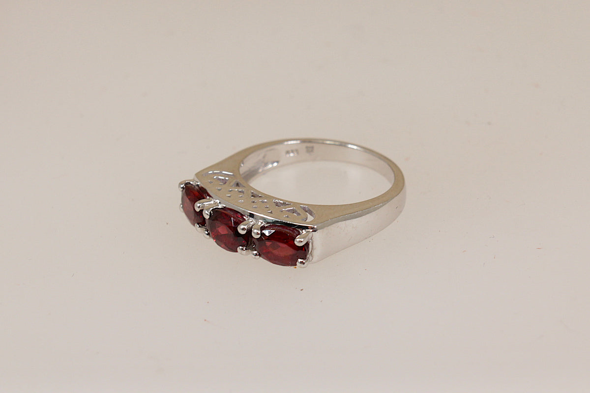 Stylish Sterling Silver Garnet Trilogy Ring