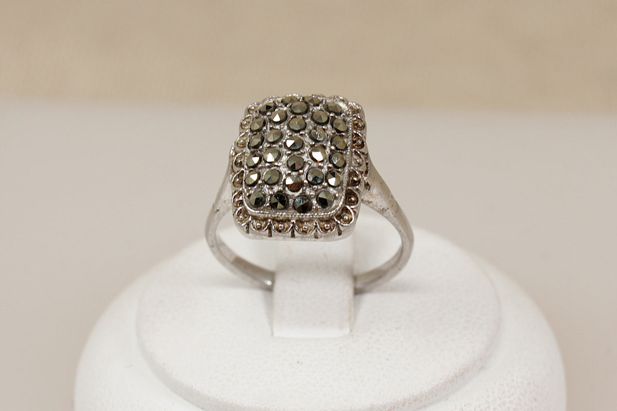 Vintage Art Deco Style Sterling Silver & Marcasite Ring