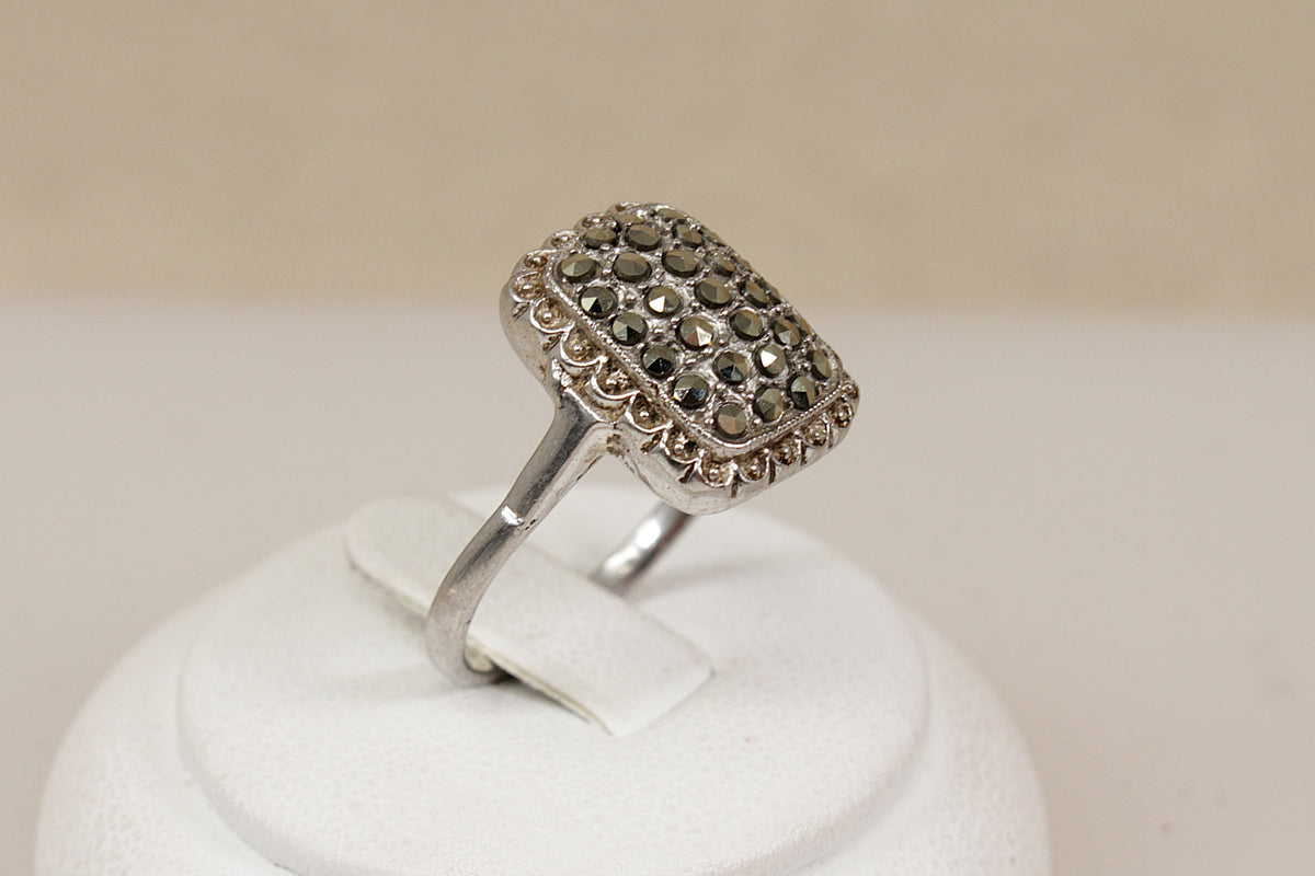 Vintage Art Deco Style Sterling Silver & Marcasite Ring