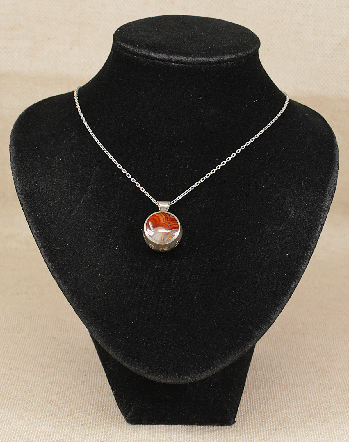Vintage 1978 Sterling Silver Double-Sided Agate Pendant & Chain Necklace