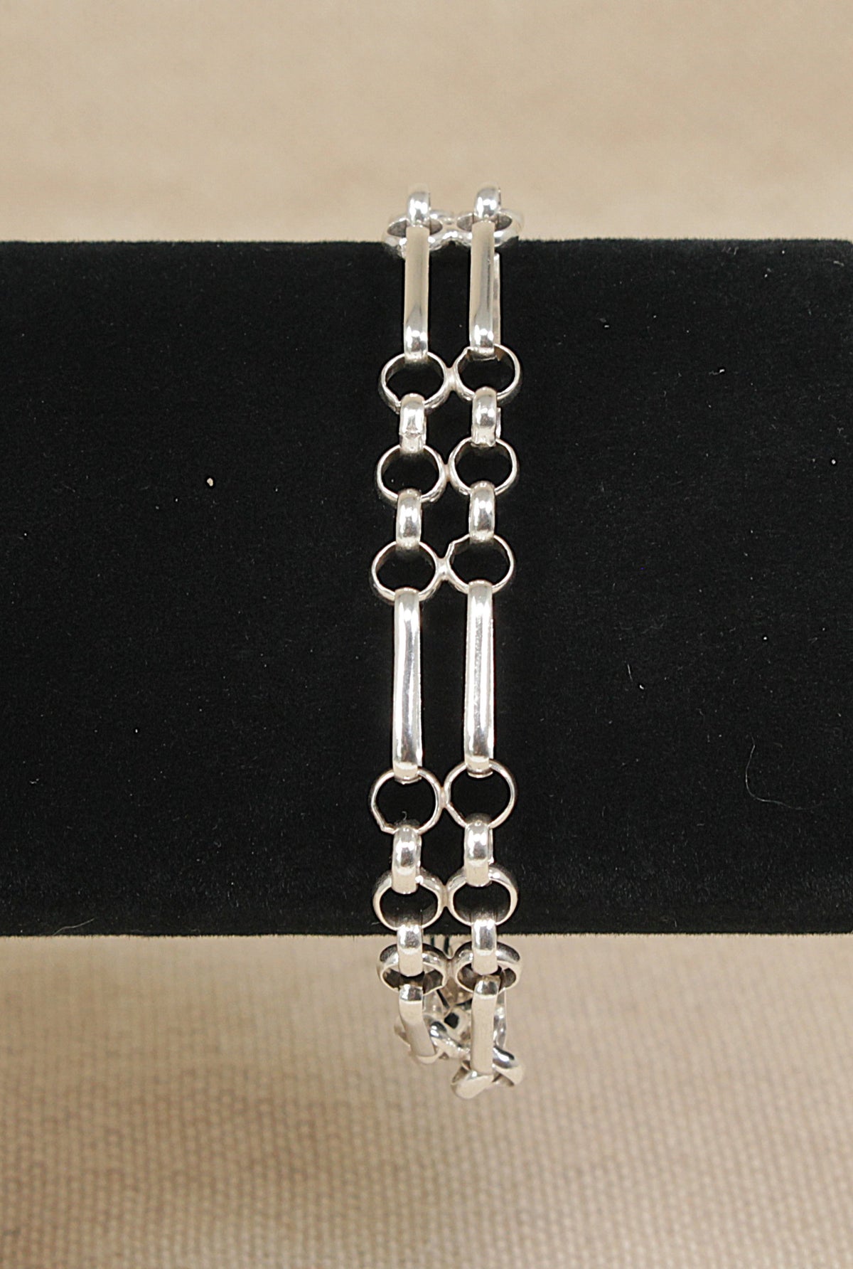 Beautiful Italian Sterling Silver Bracelet – Symmetrical Link Design 7¾"