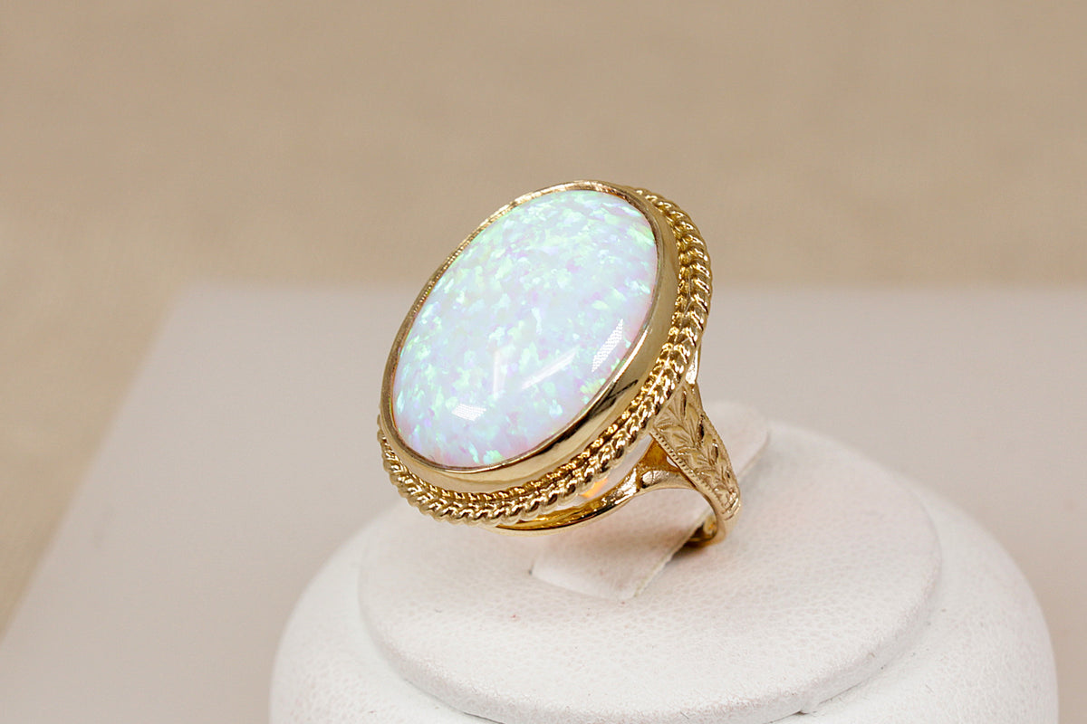 Stunning Large 9ct Gold Oval Opal Ring – 2011