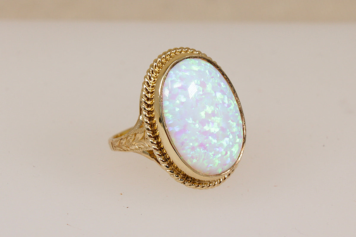 Stunning Large 9ct Gold Oval Opal Ring – 2011