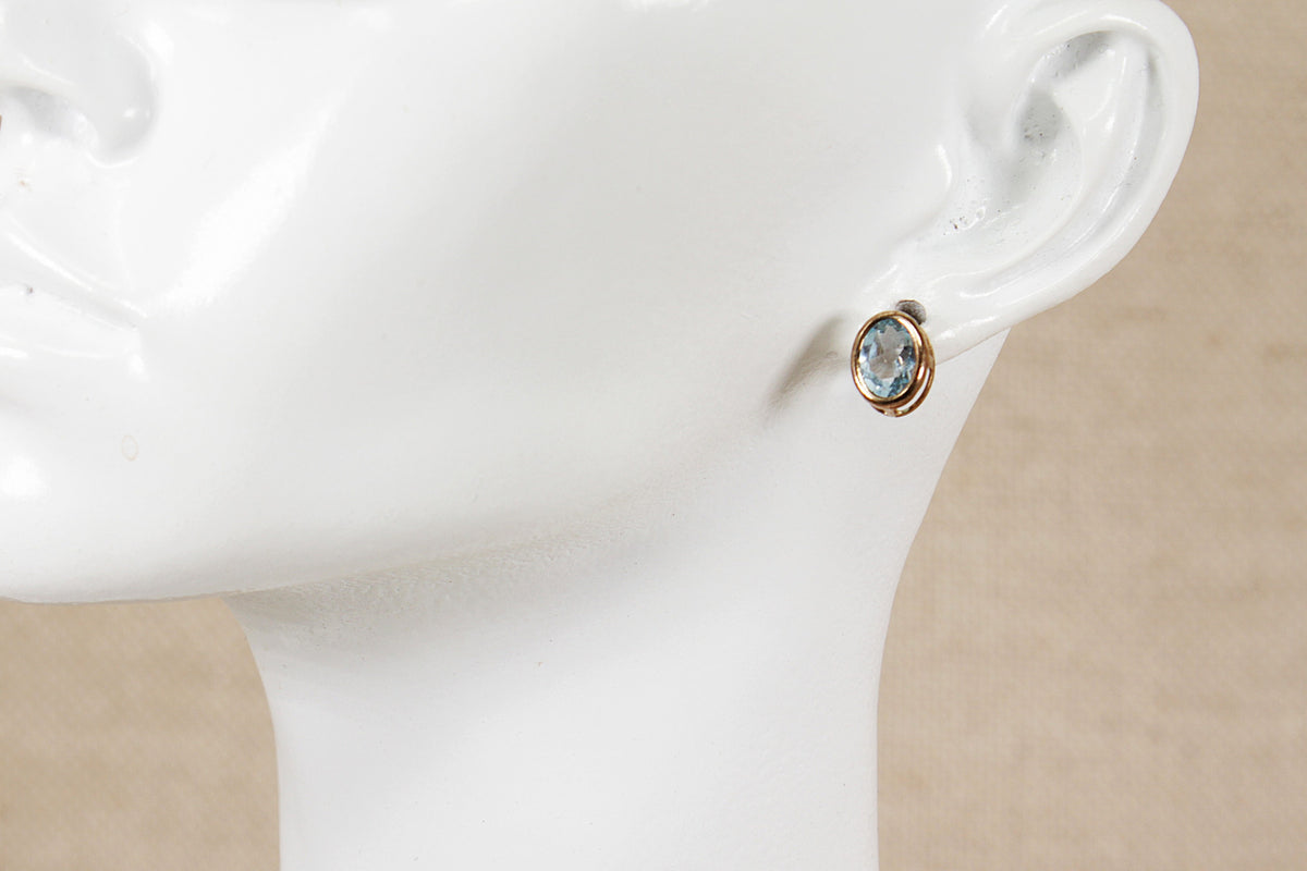 Stylish 9ct Gold Blue Topaz Stud Earrings